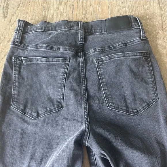 Madewell Cali Demi-Boot Jeans in Bellspring Wash Button-Front Edition - Picture 8 of 11